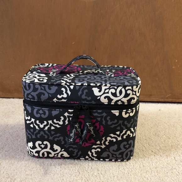 vera bradley train case
